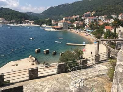 Pansion Mimoza Bed and Breakfast Herceg Novi Buitenkant foto