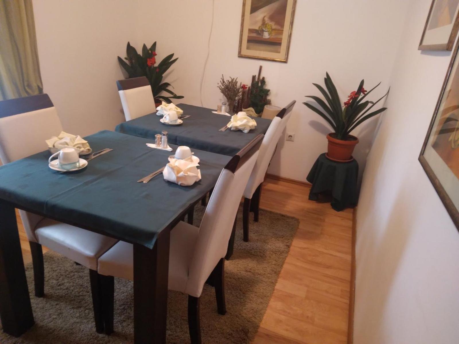 Pansion Mimoza Bed and Breakfast Herceg Novi Buitenkant foto